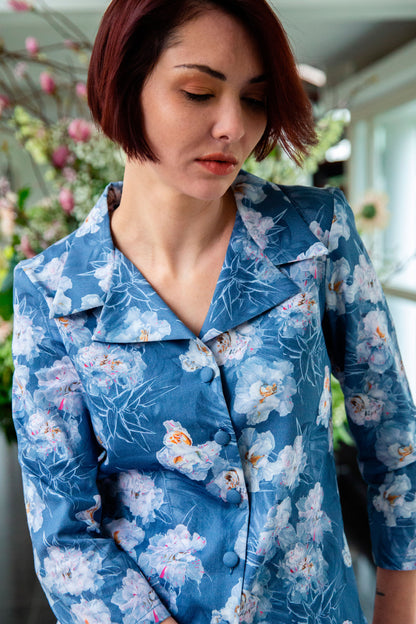 Blue shirt with 3/4 sleeves and notched collar (#10-1)