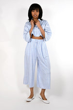 Baggy short trousers