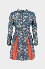 Short two-tone dress with raglan sleeves