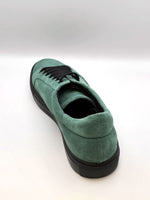 Sport-shoes in leather and green suede