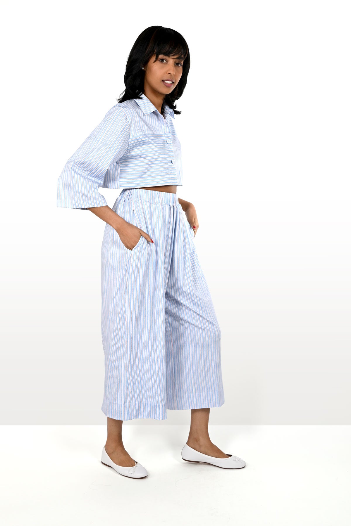 Baggy short trousers