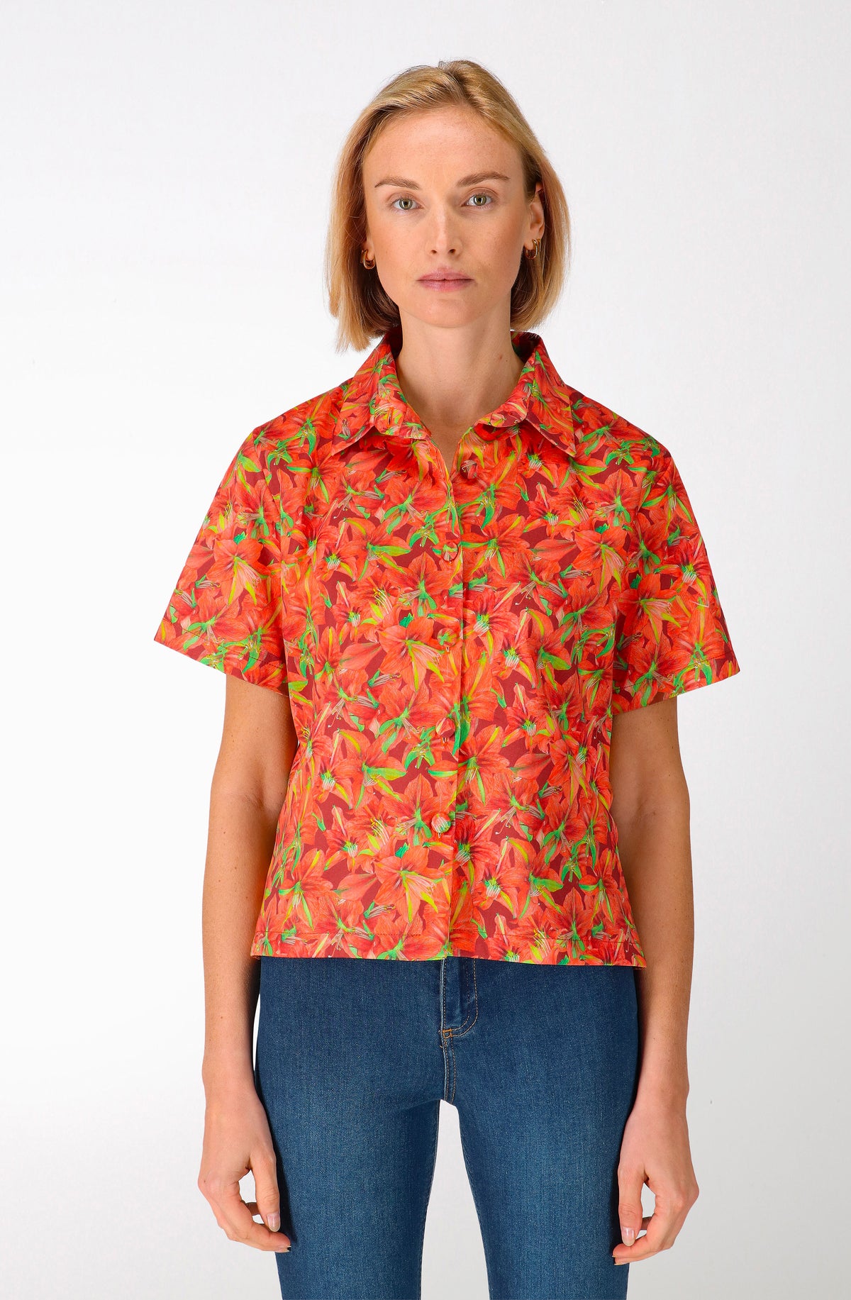 Red amaryllis cotton shirt