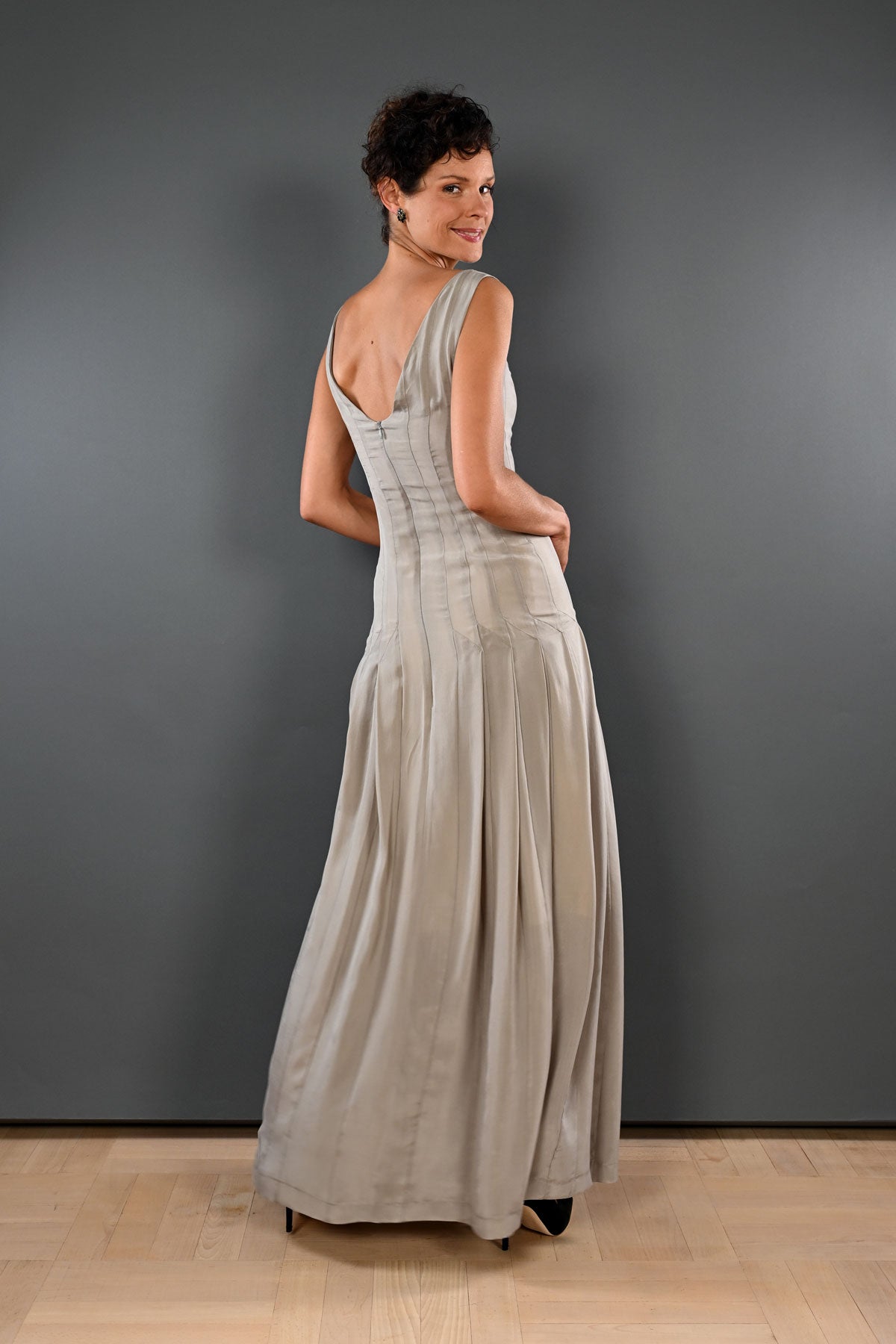 Viscose dress with vertical bands